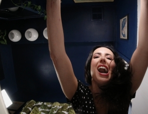 Cuckold_Toilet_Hubby