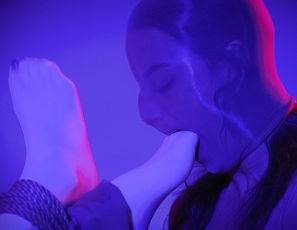 Encasement_Lesbian_Daydream